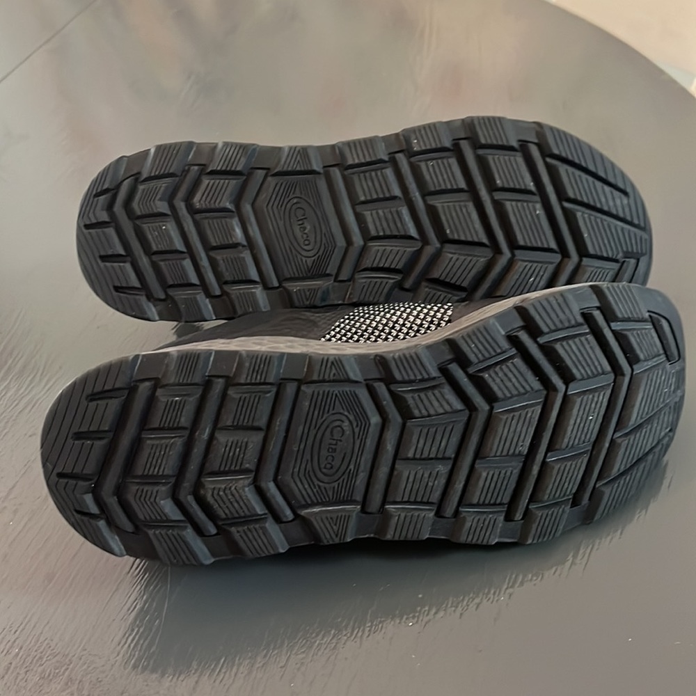 NEW Chaco lace up shoes - Picture 5 of 10